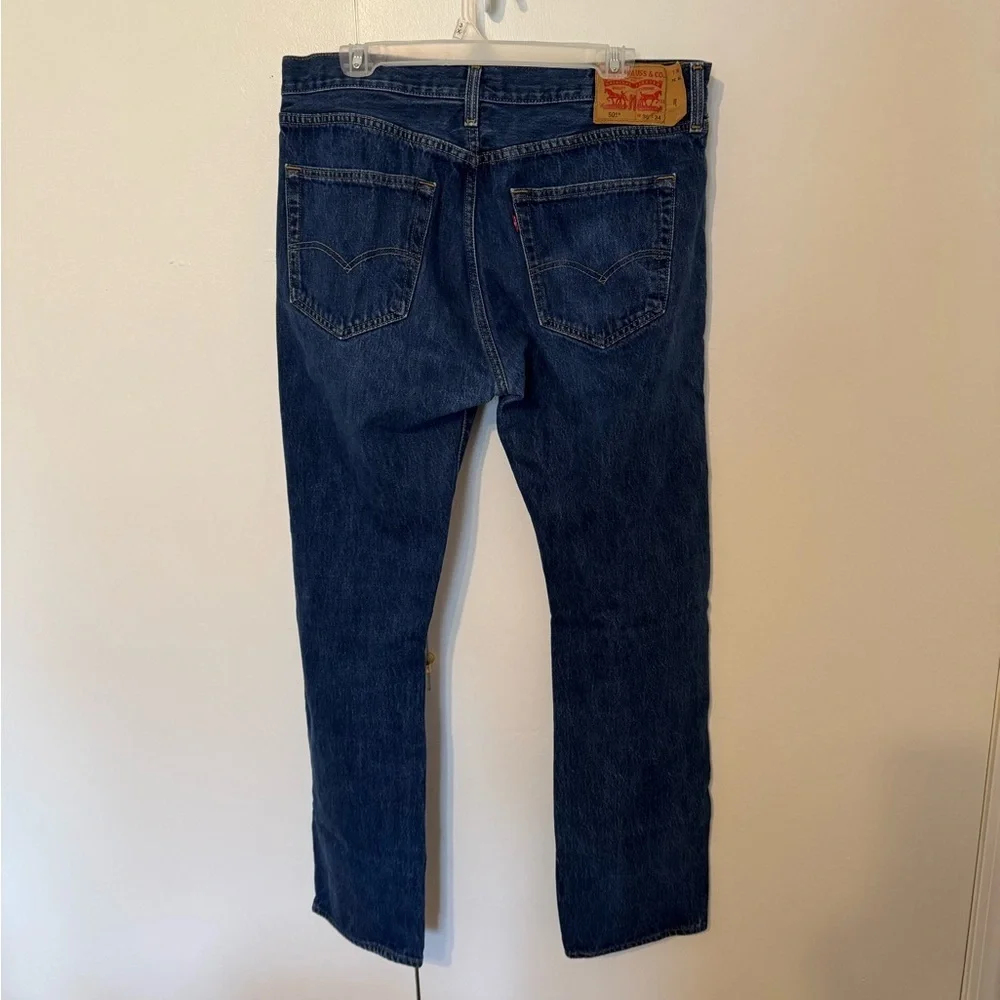 Levi's 36 W x 34 L Dark Blue Straight Jeans